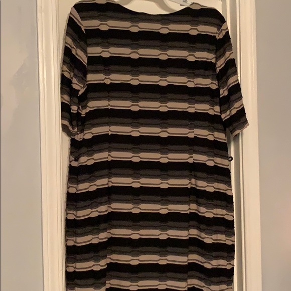 Ashley Stewart Black Gray & Tan wave pattern dress - Picture 4 of 5